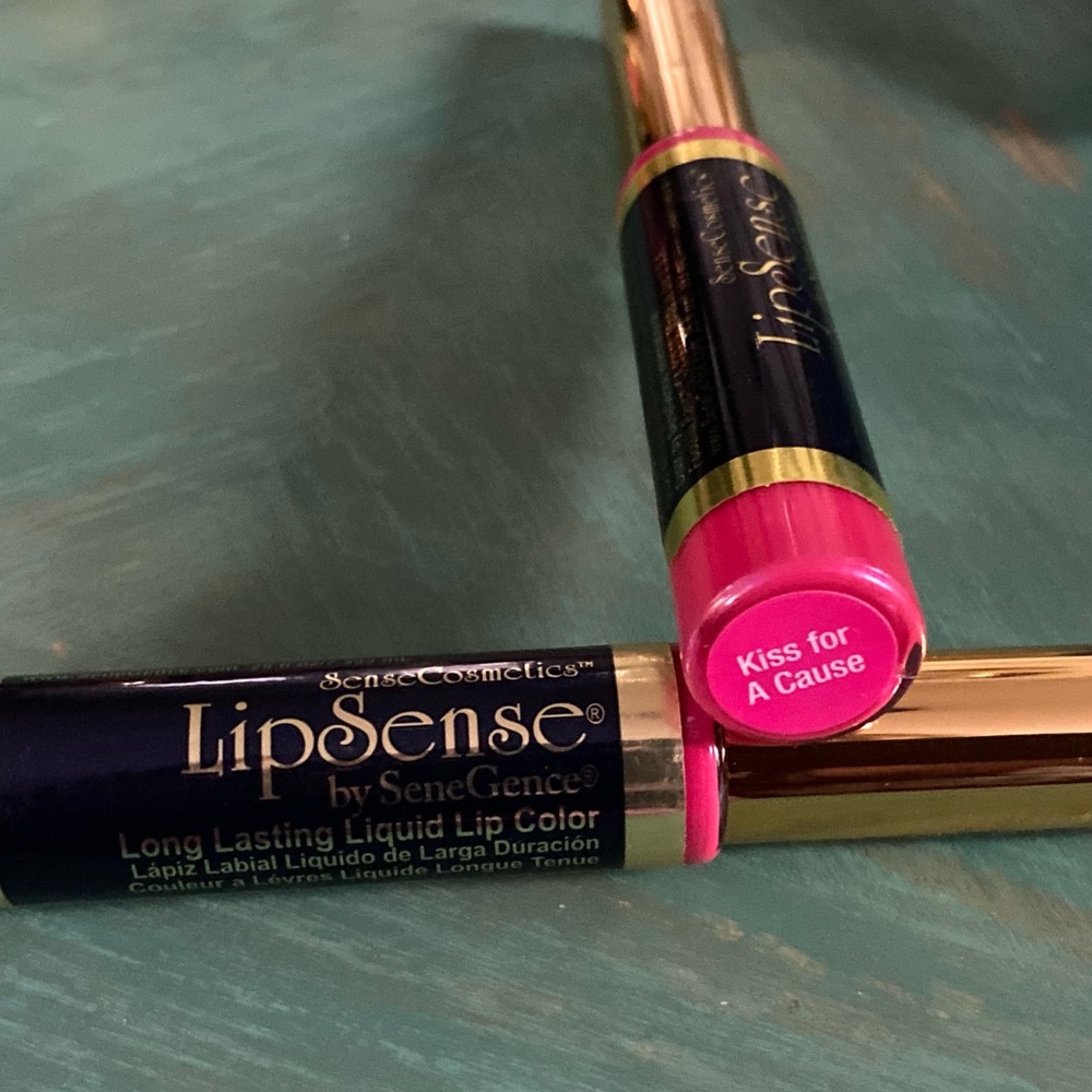 One kiss for a cause lipsense